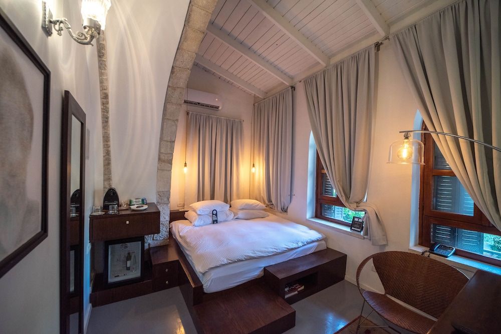 Alegra Boutique Hotel Deluxe Room, Bathtub 18