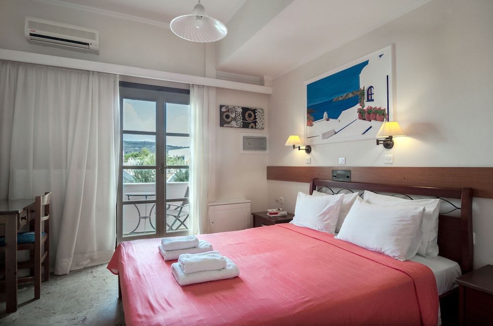 Holiday Beach Resort Standard Twin Room 5