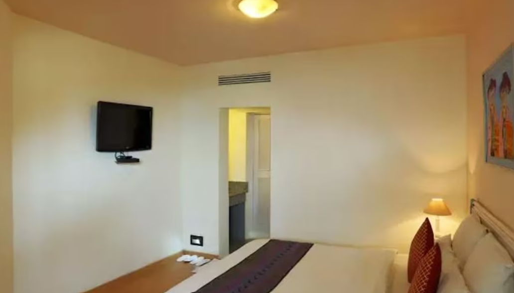 Kufri Heritage Resort & Spa Cedar Valley View Cottage