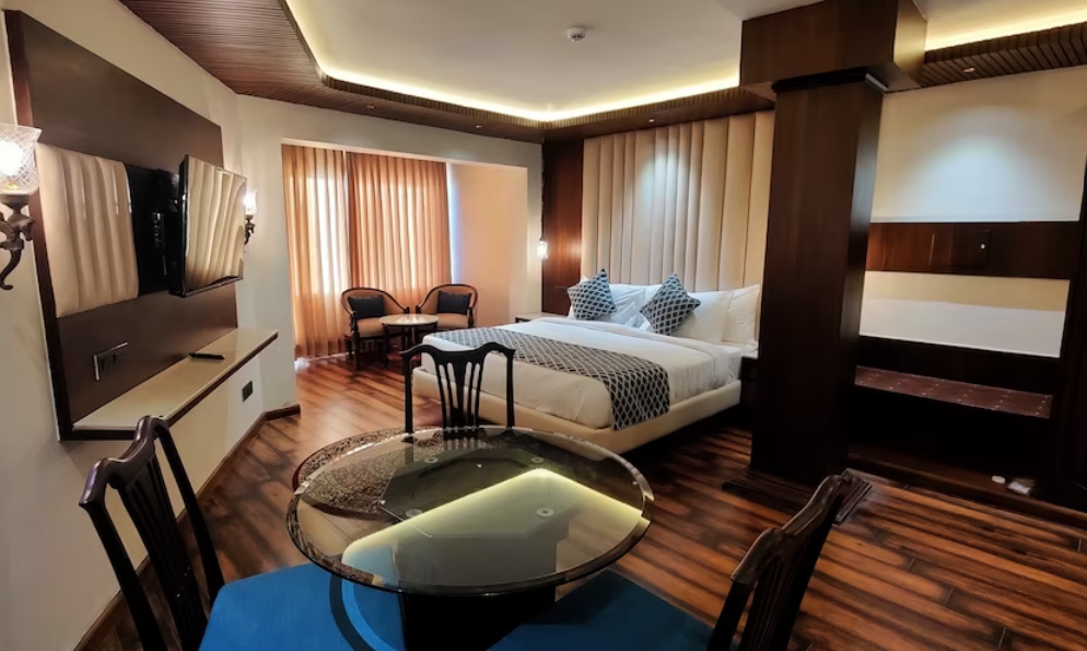 Luxury Suite