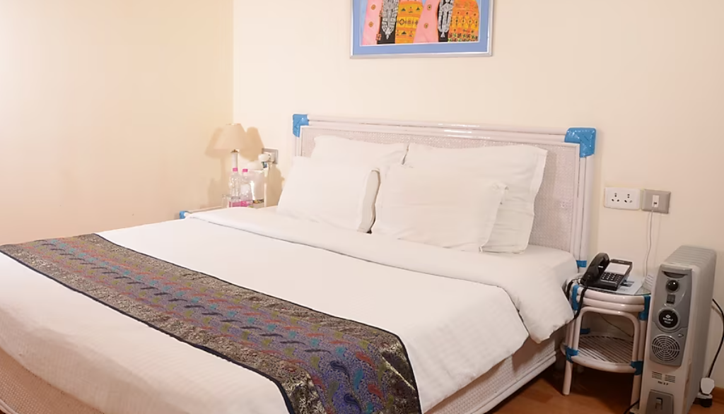 Kufri Heritage Resort & Spa Cedar Valley View Cottage 2