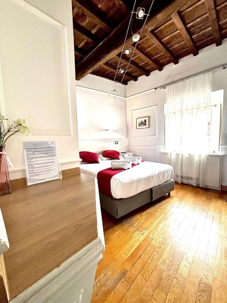 undefined Domus Ester Roma 2