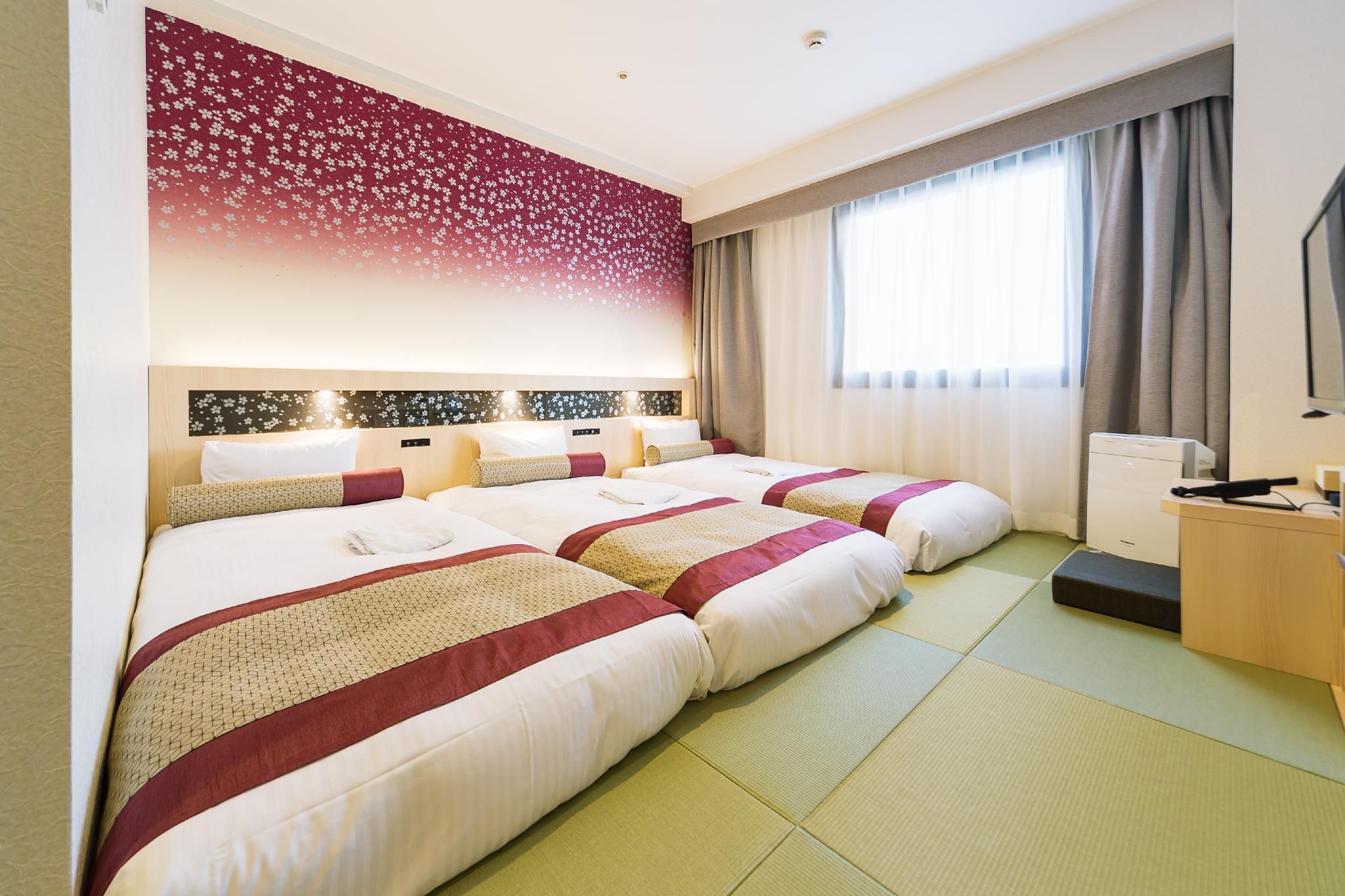 Sakura Triple Room - Newly Renovated