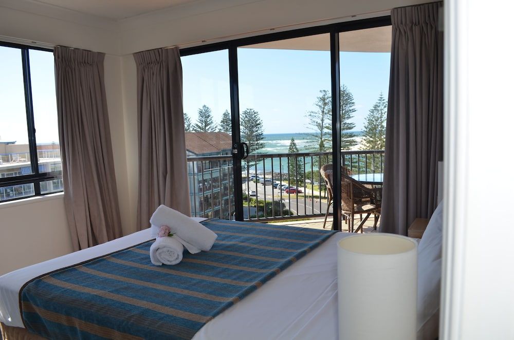 Top Floor One Bedroom Oceanview Apartment