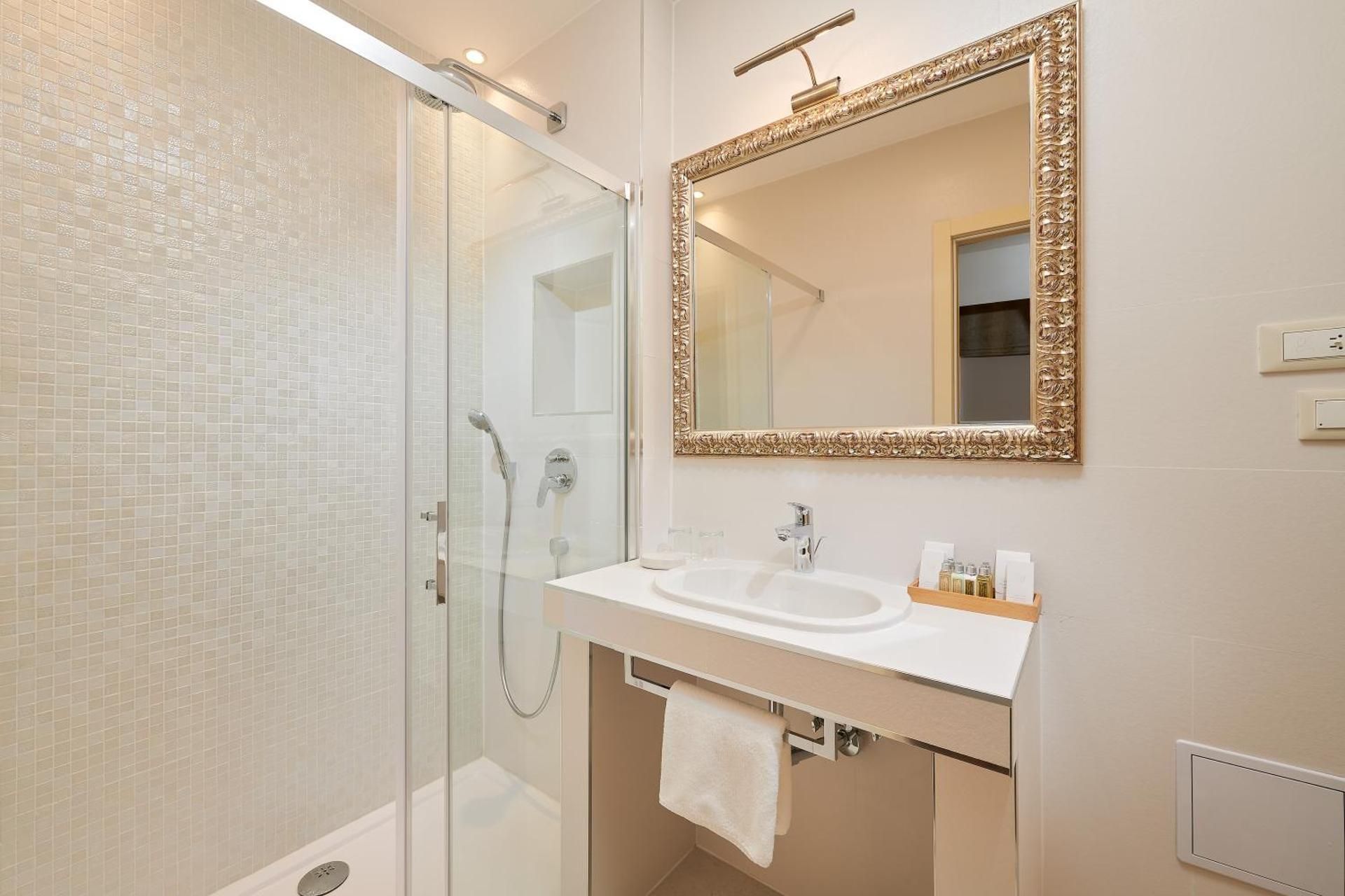 undefined Piazza Heritage Hotel 6