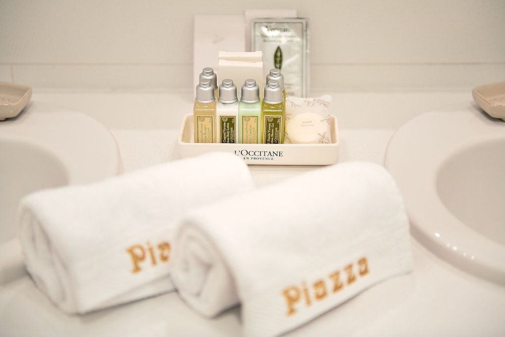 Piazza Heritage Hotel Deluxe Double or Twin Room, City View 17