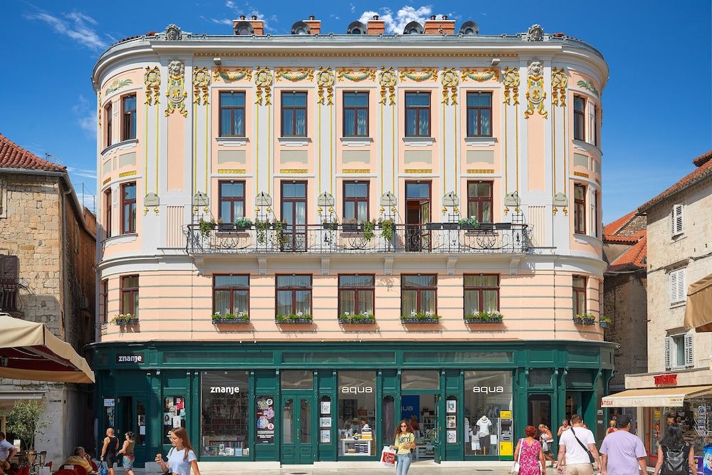 undefined Piazza Heritage Hotel 2