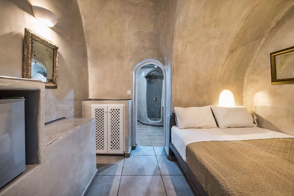 Hotel Katerina's Castle Traditional Double Room (Cave) 2