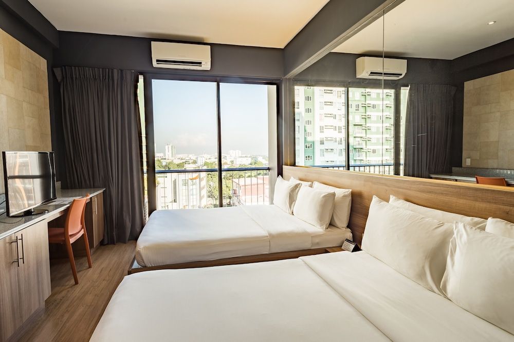 Azumi Boutique Hotel Standard 2 Queen Beds 4