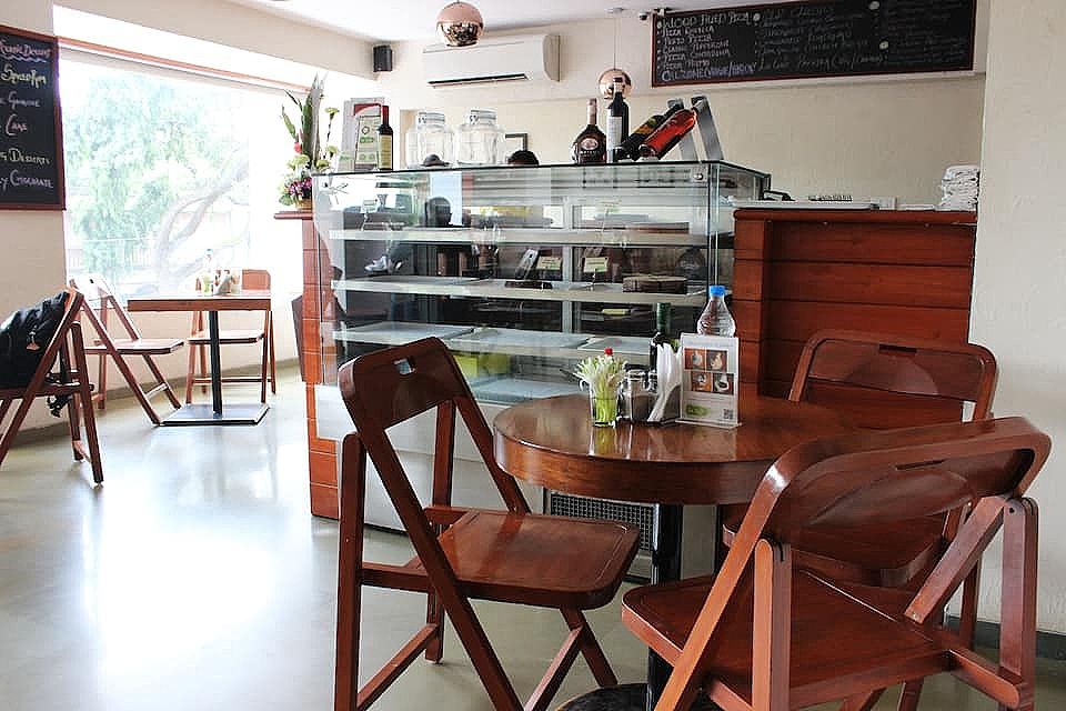 Food & Dining