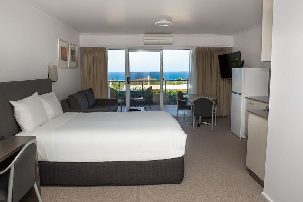 Studio View Room
