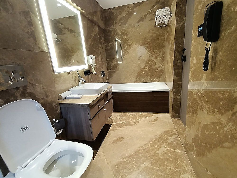 Hotel Highway Inn Deluxe AC Room 20