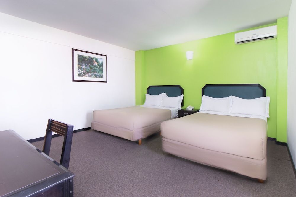 Standard Double Room, 2 Queen Beds