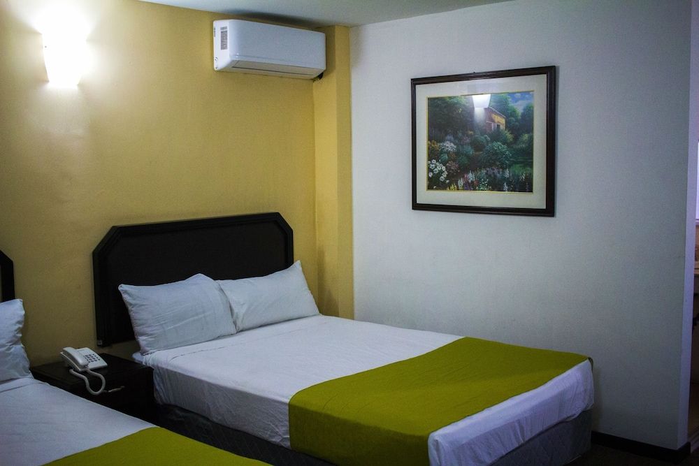 Standard Double Room, 2 Queen Beds