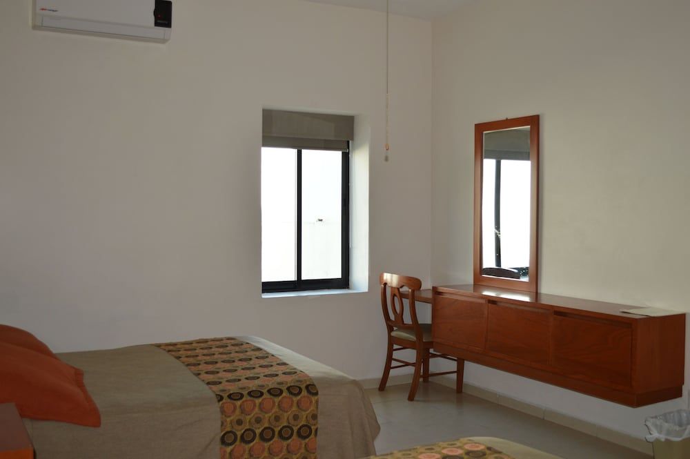 Concierge Plaza la Villa Standard Double Room 8