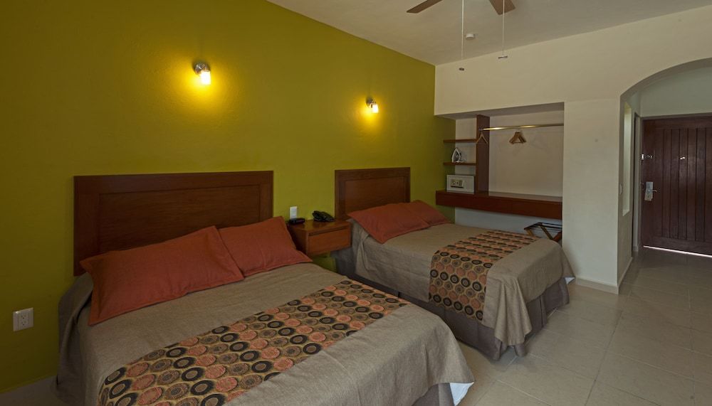 Concierge Plaza la Villa Standard Double Room