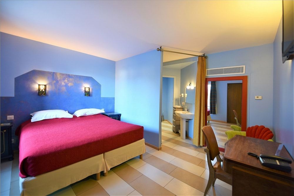 Charm room with terrace