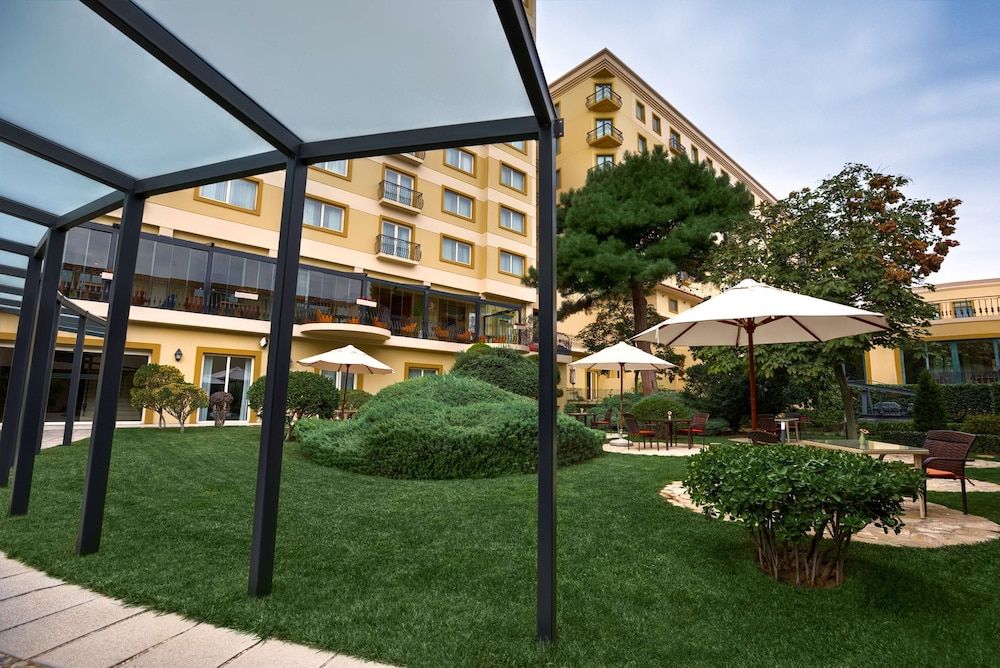 undefined Hyatt Regency Baku 8