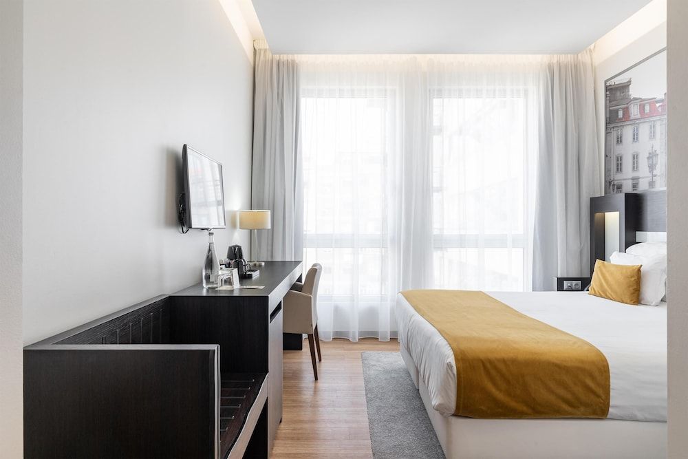 Jupiter Lisboa Hotel – Rooftop & Spa Standard Double or Twin Room 4