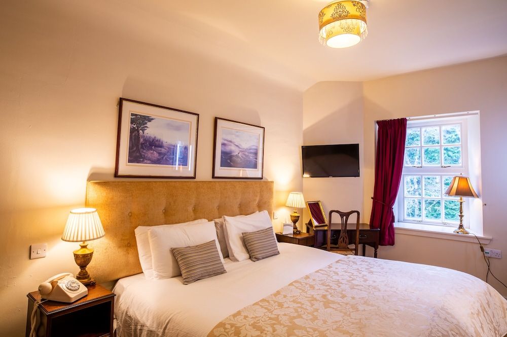 Dalmunzie Castle Hotel Classic Double or Twin Room (Dalmunzie) 4