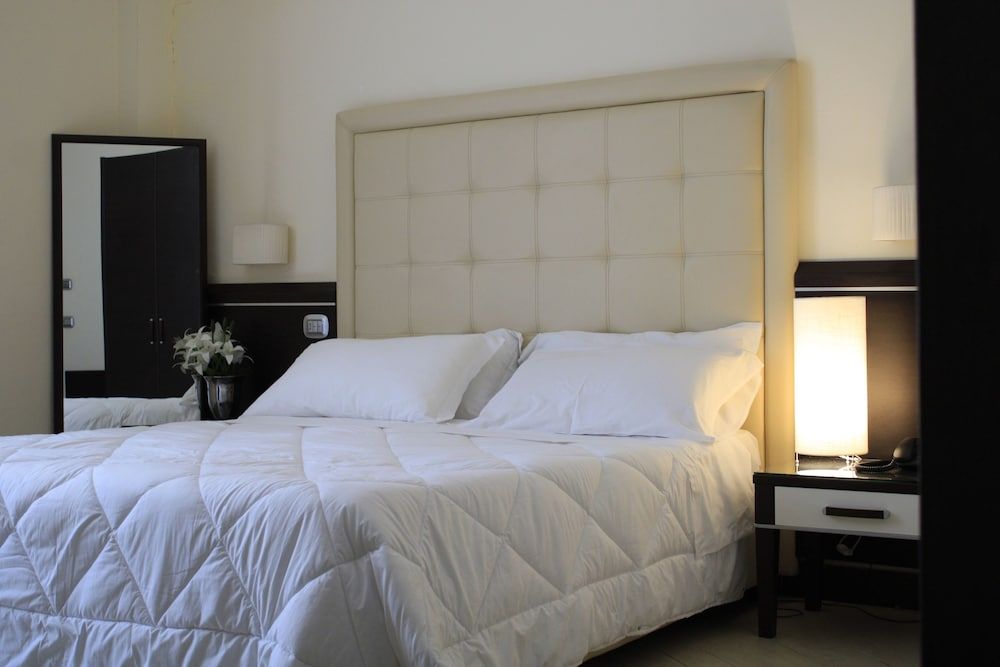 undefined Hotel Ferdinando II 8