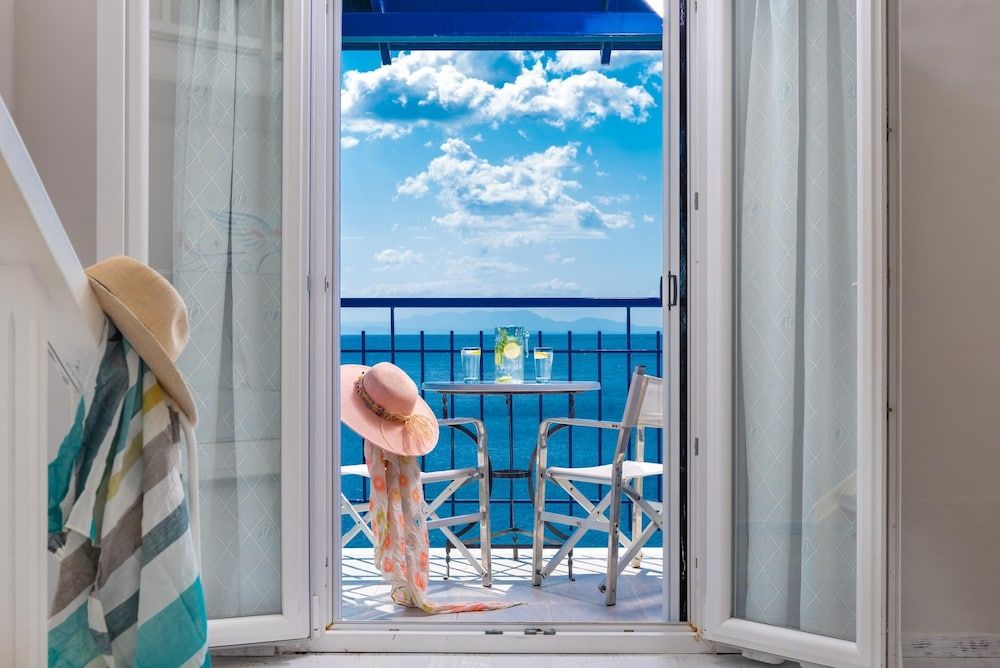 Family Room, Ocean View