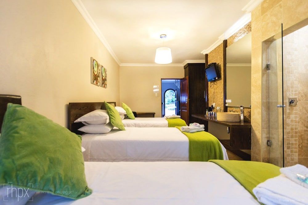 OR Tambo Guest House