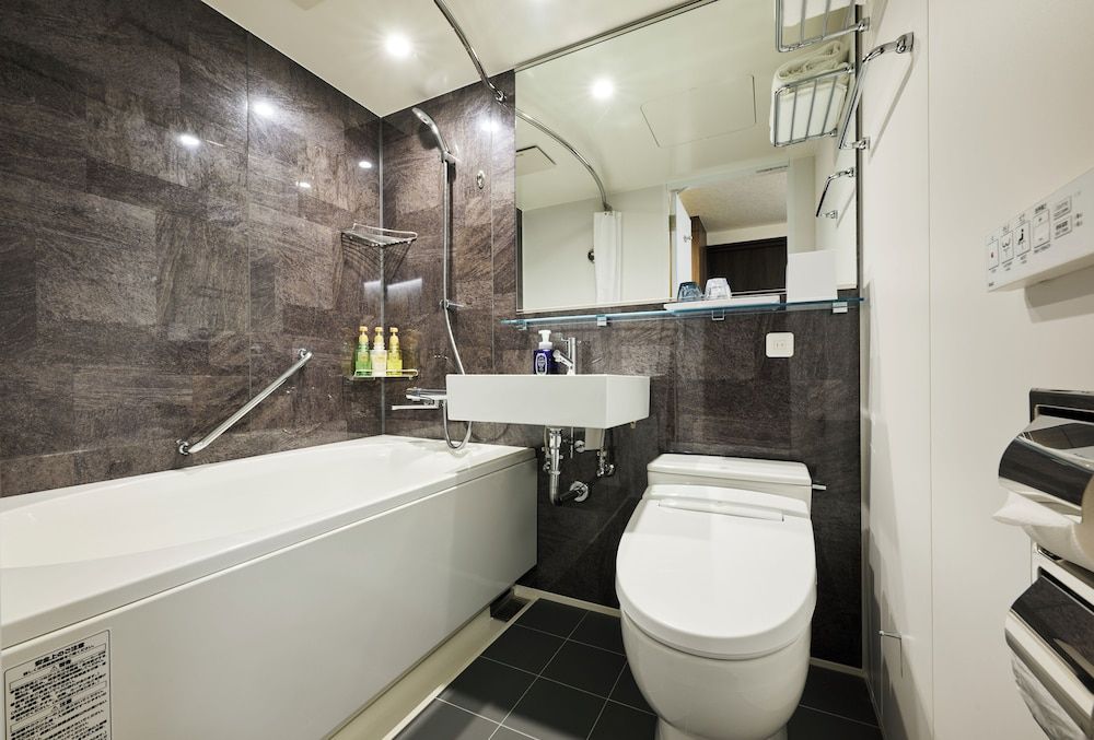 Hotel Fukuracia Osaka-Bay Superior Twin Room, 2 Bedrooms, Non Smoking 2