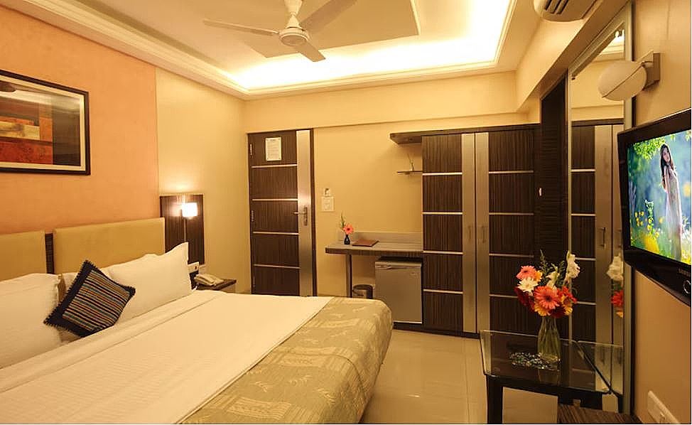 Hotel Columbus Super Deluxe 2