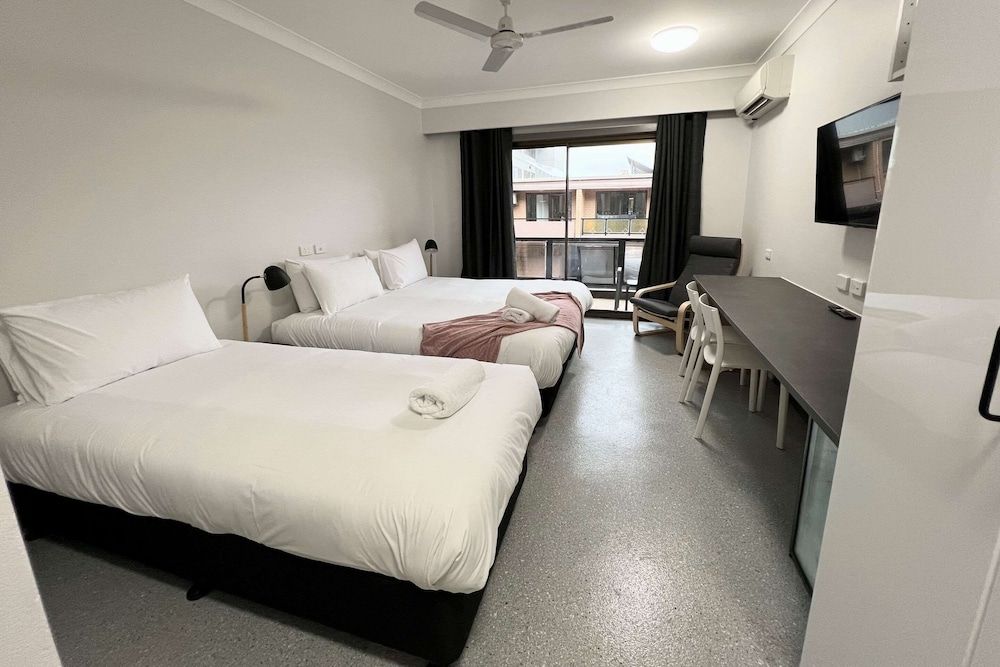 Room, Multiple Beds, Non Smoking