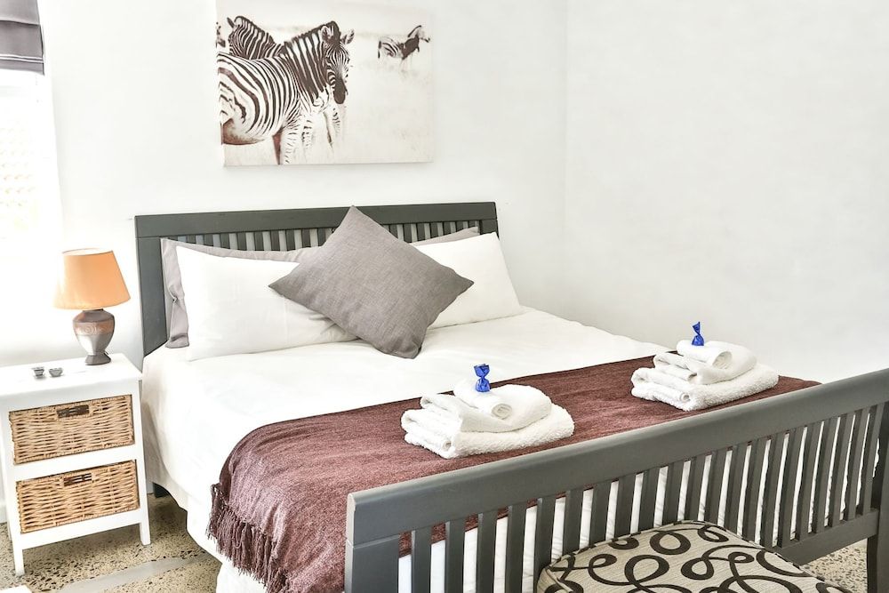 undefined Abington Manor - Fish Hoek Guesthouse 8