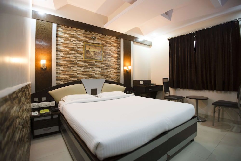 undefined Hotel Three Star Navi Mumbai 5