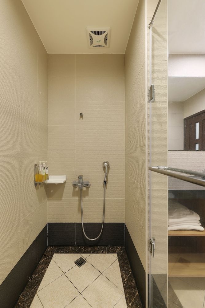 Shante Hotel Chitou Nantou Quadruple Room 3