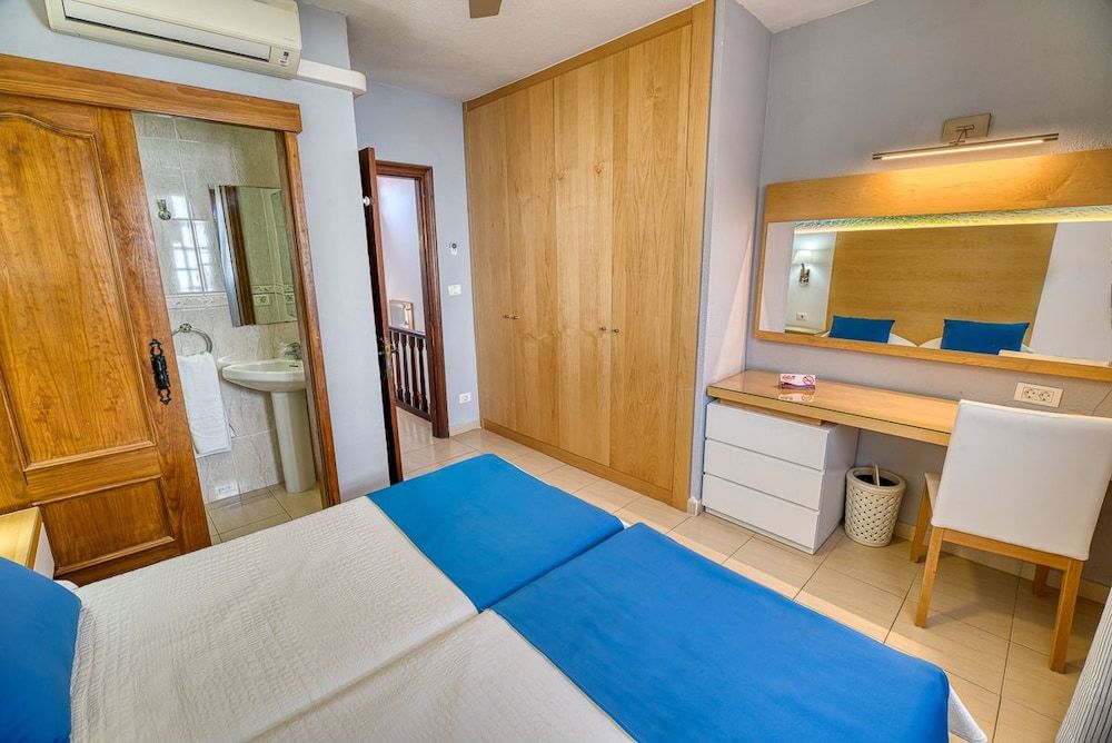 2 Bedroom Apartment (4+2)