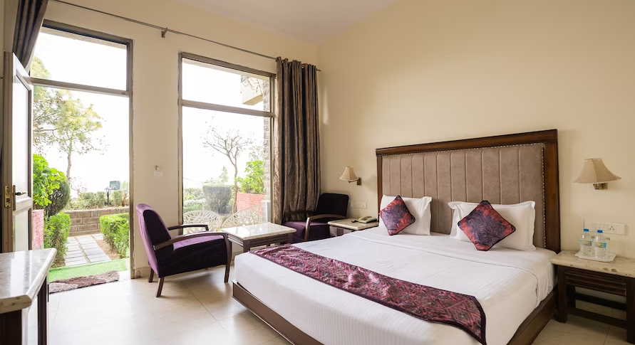 Kasauli Castle Resort Premium Deluxe AC Rooms (Ground Floor) 3