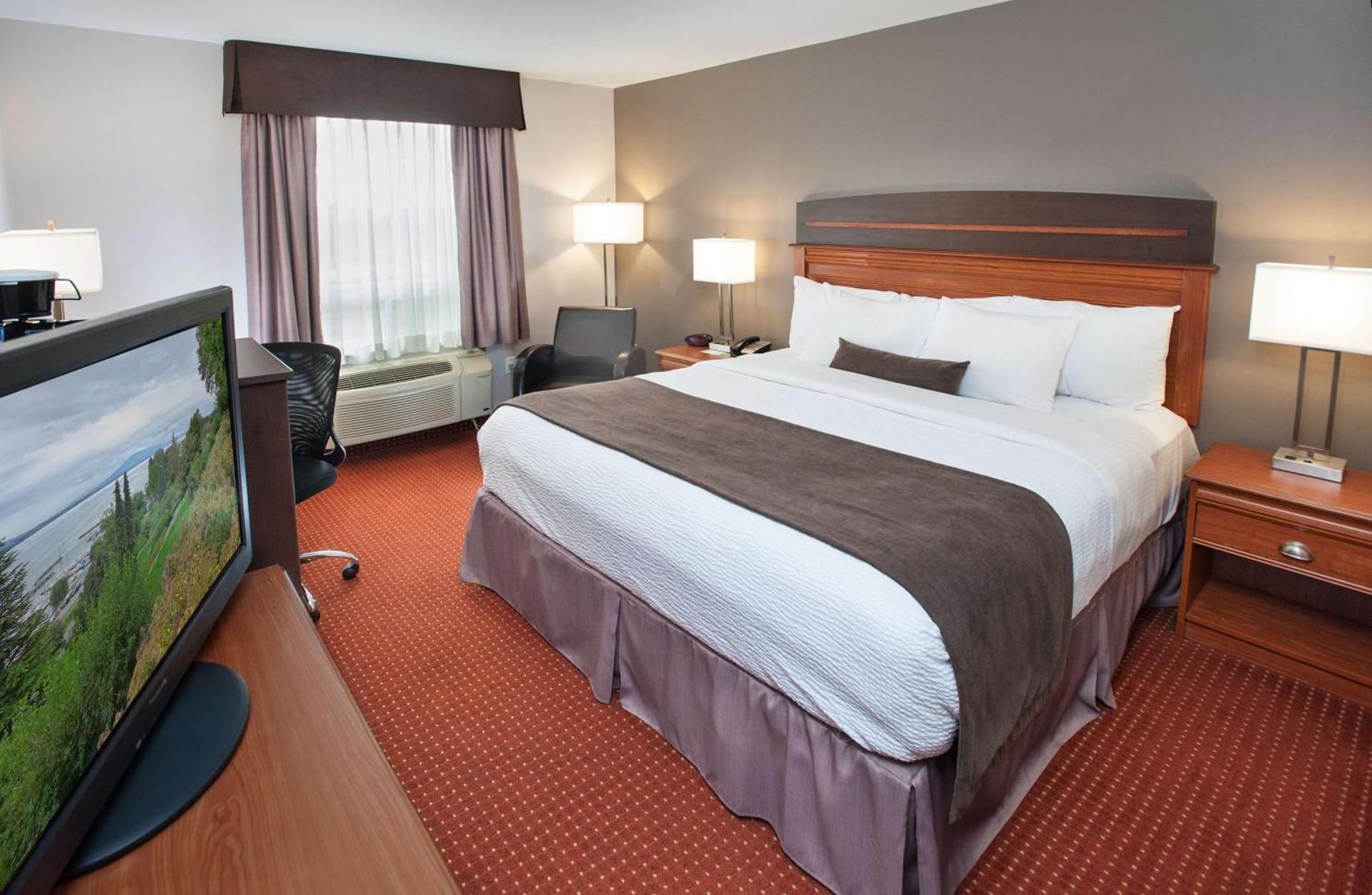 Best Western Plus Moncton 1 King Bed, Nonsmoking 2
