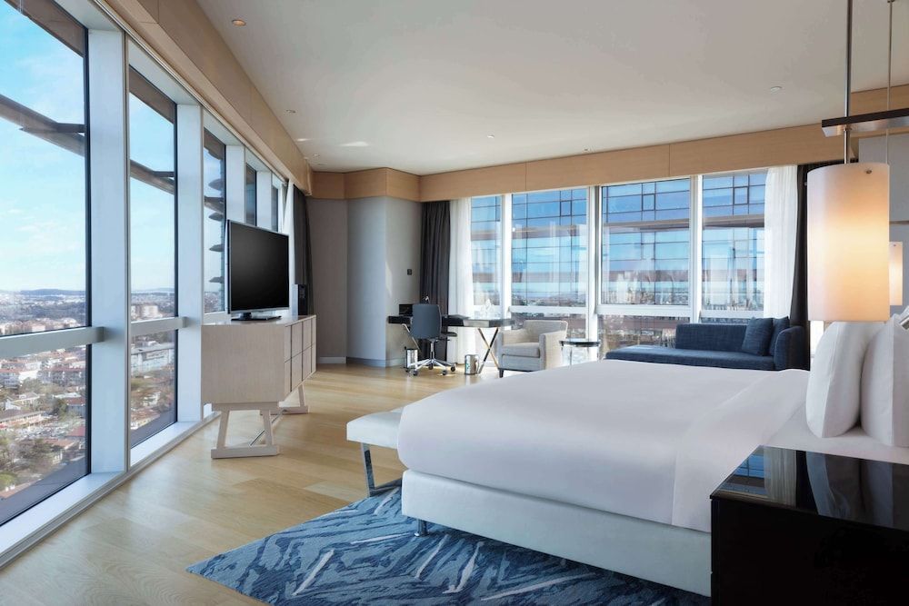 Wyndham Grand Levent Istanbul Hotel & Conference Center