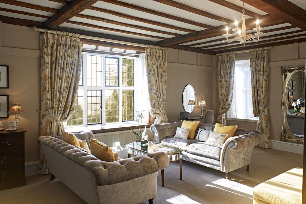 The Manor Elstree Premium Suite 2