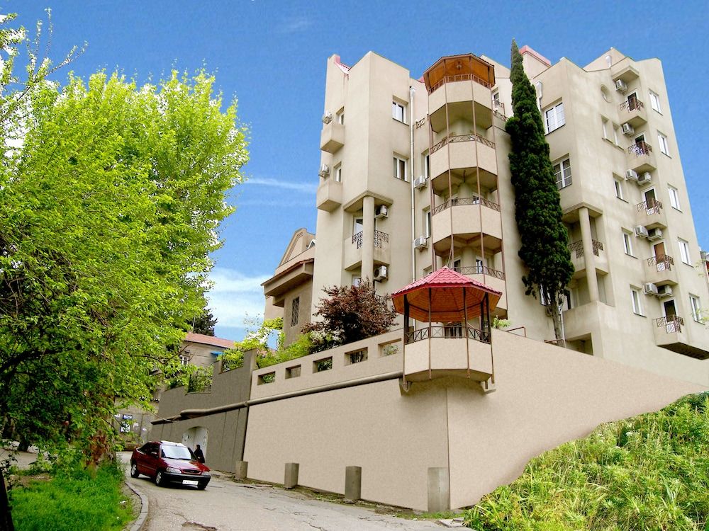 undefined Iliani Hotel 8