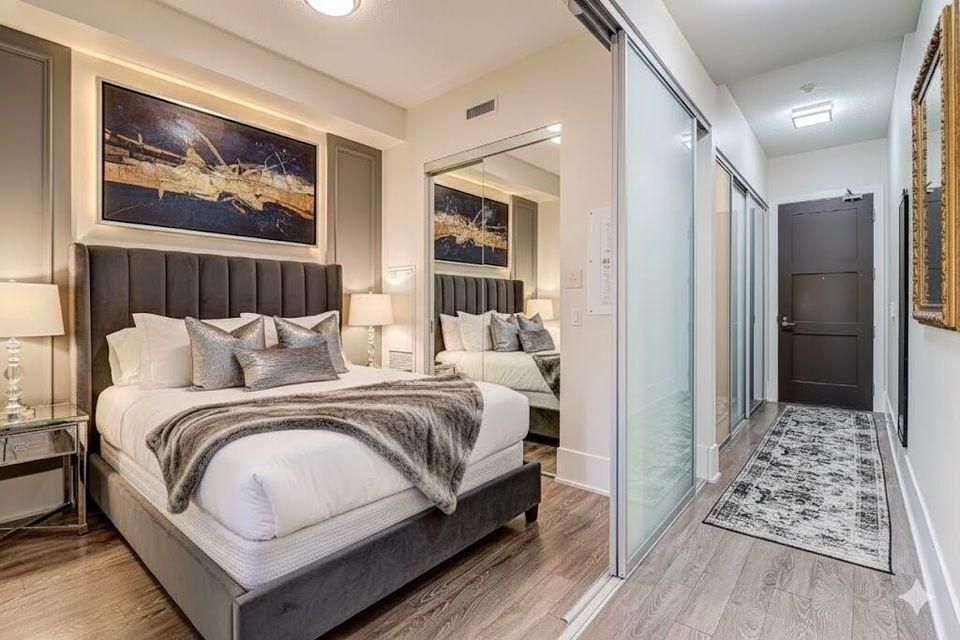 undefined Life Suites Loft - CN Tower 3