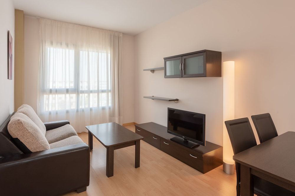 undefined Madrid Airport Suites, Affiliated by Meliá 7