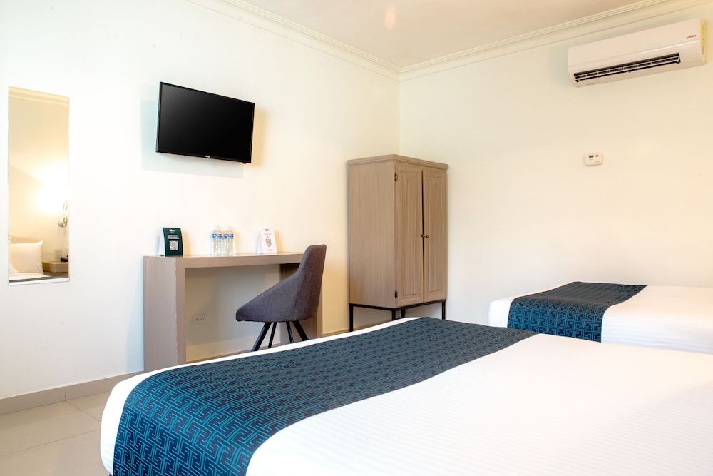 Standard Room, 2 Double Beds