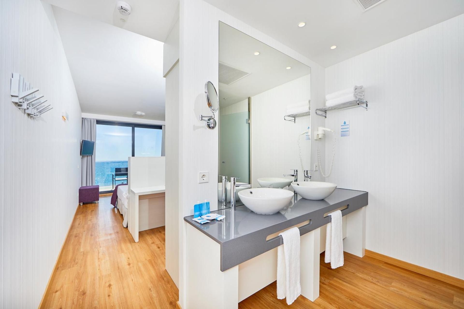 Superior Double Room with Panoramic Sea View