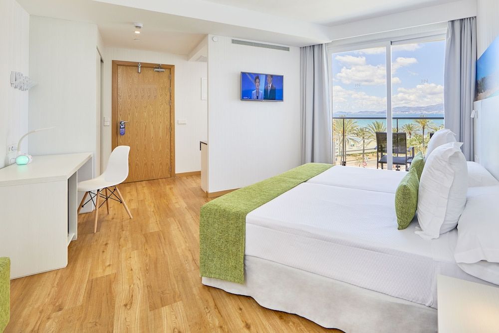 Superior Double Room, Partial Sea View