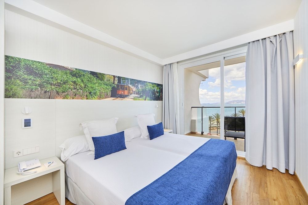 Double Room, Partial Sea View