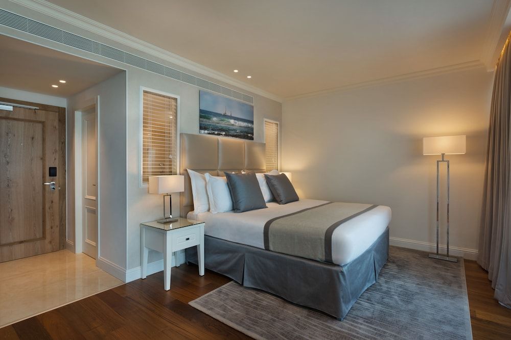 Herbert Samuel Okeanos Suites Herzilya Executive Suite Sea View