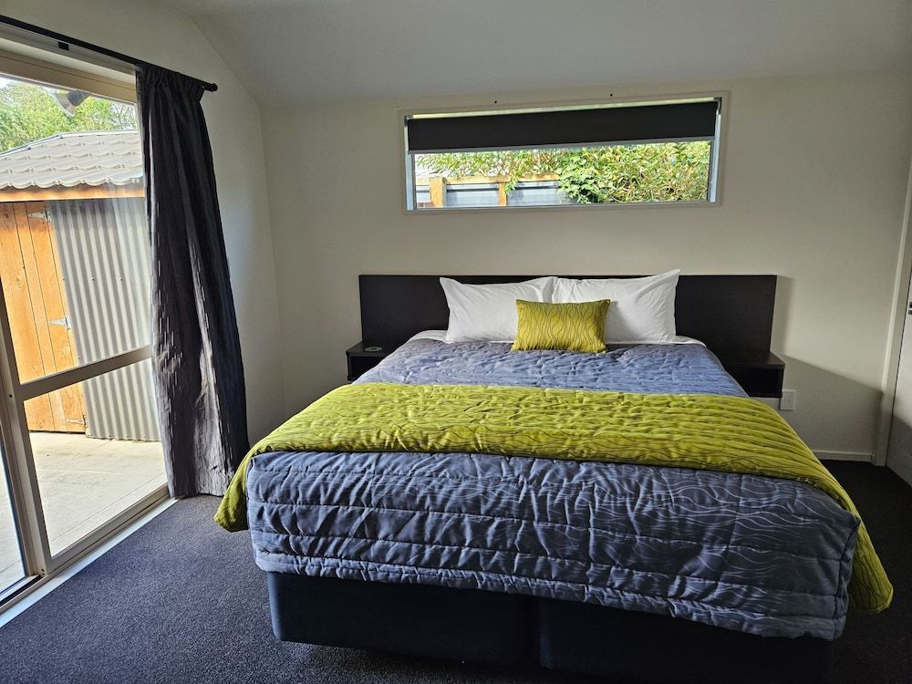 Luxury House, 3 Bedrooms (Off-site)