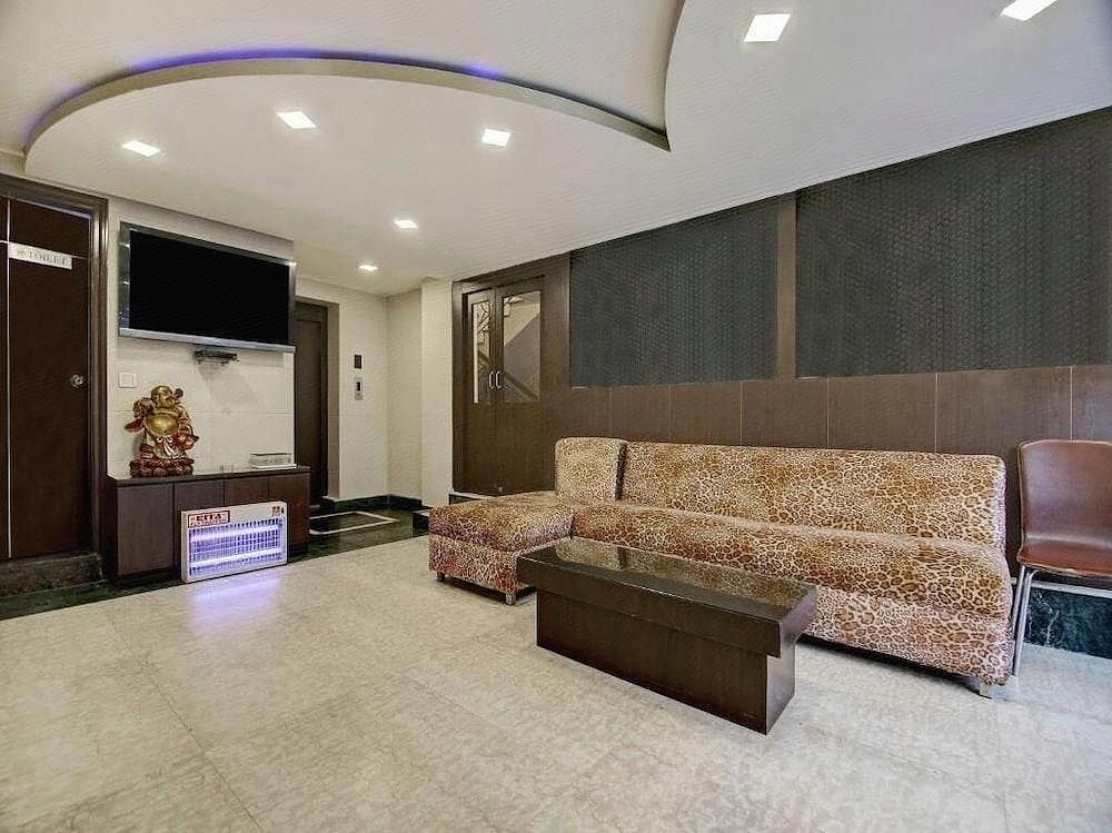 undefined Hotel S & B East Inn 3