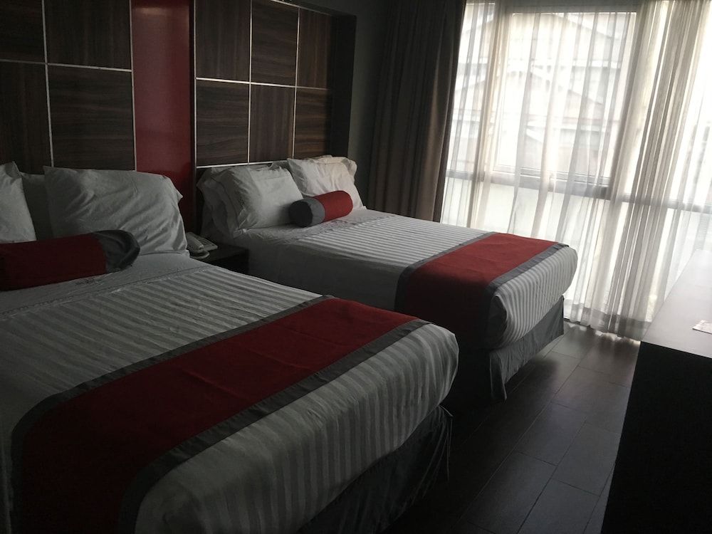 Hotel Block Suites Economy Room, 2 Double Beds 5