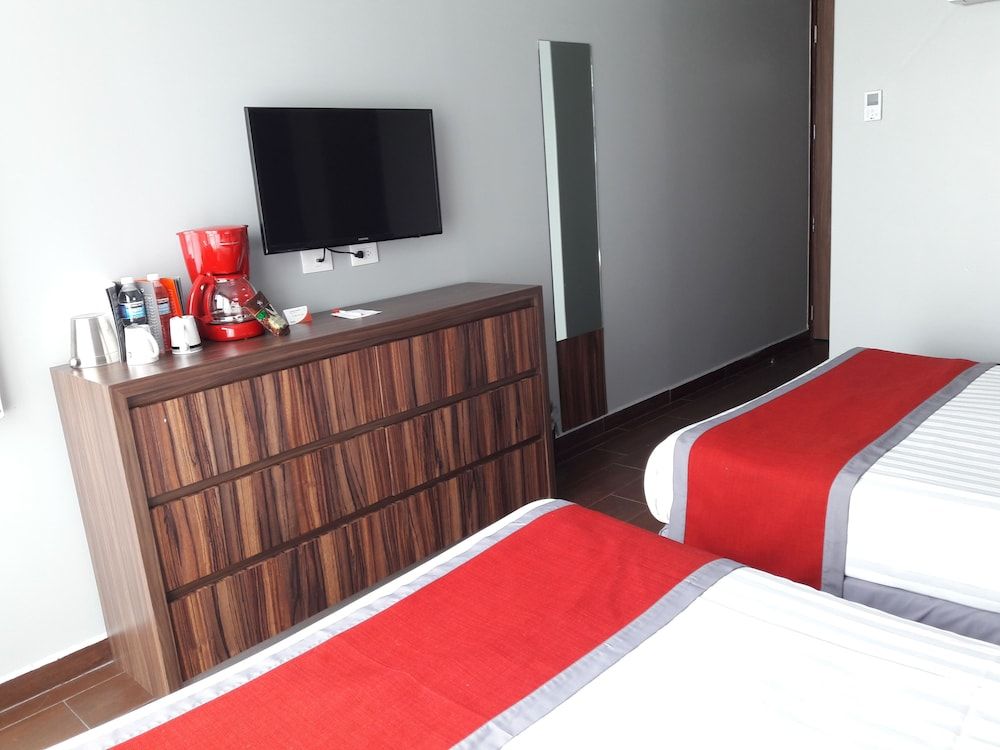 Hotel Block Suites Economy Room, 2 Double Beds 3